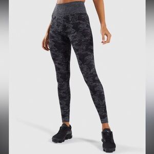 Gymshark Charcoal Camo Leggings Size M